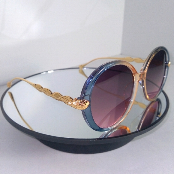 It's A New Day Blue Round Sunglasses - Picture 5 of 10